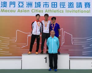 1:binary?id=rG0WmWWhhj_2BOcLgM_2F6QopimnE79kSLsCTXc_2FxeFAAgrKgkbD1pDtvQ_3D_3D:The UM Track and Field Team receive both the gold medal and silver medal in men’s 200-metre open category