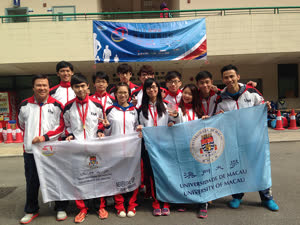 1:binary?id=t425s8C0MHor0lmoPooRxjtEWBbkwfJaemecYVmcnlm7NBvyCBQdZaQpsBRaWamh:The UM Sports Team places third at the Herbalgy Hong Kong Ultra Marathon 2015